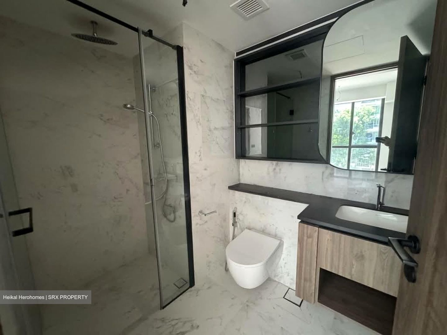 Tanah Merah Kechil Link (D16), Condominium #585574851